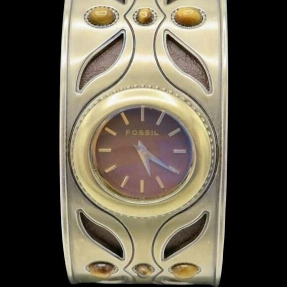 Vintage Fossil Cuff Watch With Stones - Picture 3 of 11
